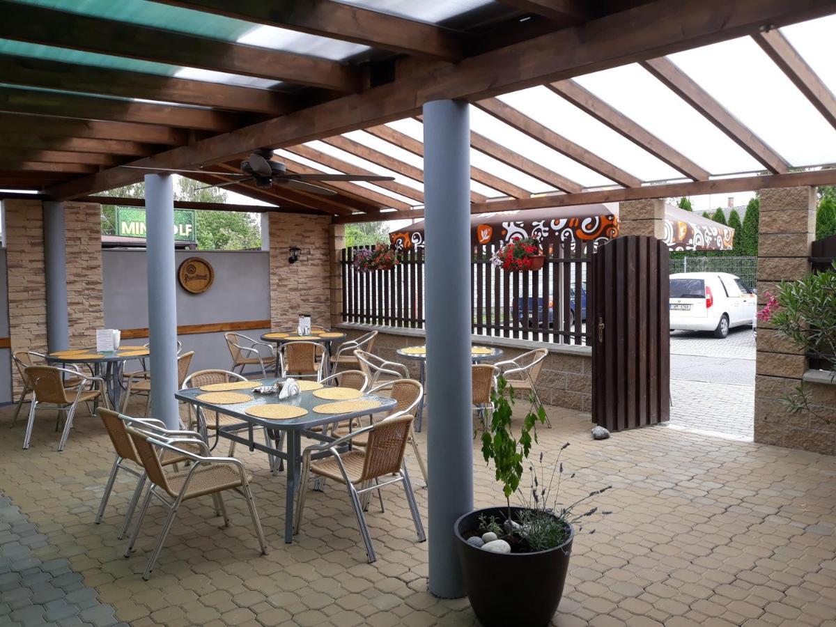 Penzion Fantasy - Restaurant Lipnik nad Becvou Exterior photo